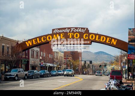 Cartello "Welcome to Golden" nel centro di Golden, Colorado Foto Stock