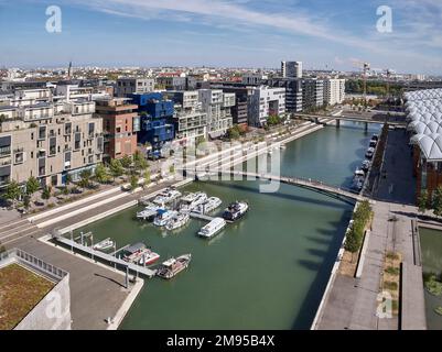Lione (Francia centro-orientale): Veduta aerea del distretto di confluenza sulle rive del fiume Saone, con la città sullo sfondo. Appartamento buil Foto Stock