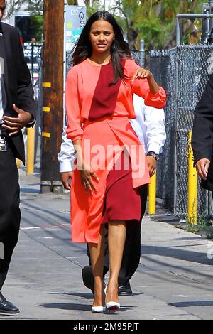 12th giugno 2015 - Hollywood, Zoe Saldana arrivo al Jimmy Kimmel Show di Hollywood. © FAMA Foto Stock