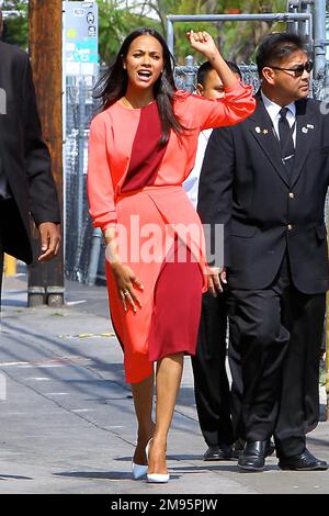 12th giugno 2015 - Hollywood, Zoe Saldana arrivo al Jimmy Kimmel Show di Hollywood. © FAMA Foto Stock