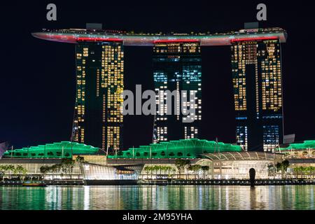 Spettacolo serale di luci al Marina Bay Singapore Foto Stock