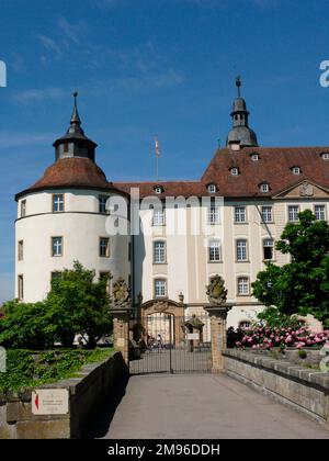 Ingresso al Castello di Langenburg, residenza dei principi di Hohenlohe, nella città di Langenburg, nello stato di Baden Wurttemberg, Germania. Foto Stock