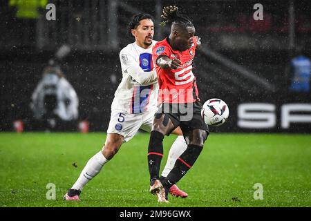 MARQUINHOS di PSG e Jeremy DOKU di Rennes durante il campionato francese Ligue 1 partita di calcio tra Stade Rennais e Parigi Saint-Germain il 15 gennaio 2023 al Roazhon Park di Rennes, Francia - Foto: Matthieu Mirville/DPPI/LiveMedia Foto Stock