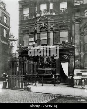 IMECE: Taverna Storey's Gate prima della demolizione nel 1912 Foto Stock