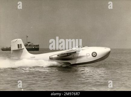 Il primo prototipo Saunders-Roe SR.A/1, TG263, 30 luglio 1947. Foto Stock