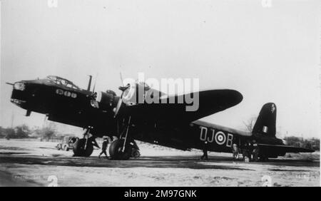 Short S29 Stirling i di No 149 Squadron (sul terreno). Foto Stock