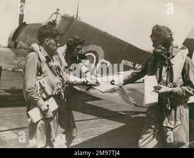 Grumman Hellcat della Royal Navy nella East Indies Fleet, c.Giugno 1945. Foto Stock