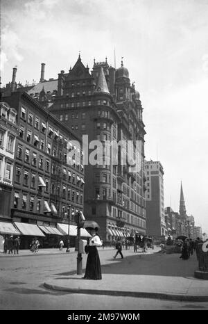 L'originale Waldorf Astoria è stato costruito sulla 5th Avenue, New York - progettato da Henry J Hardenbergh e completato nel 1893. Nel 1929 fu demolita per far posto alla costruzione degli edifici dell'Empire state. Foto Stock