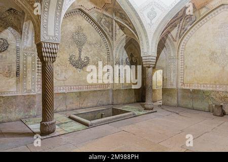 SHIRAZ, IRAN - 6 LUGLIO 2019: Bagno della cittadella di Karim Khan a Shiraz, Iran. Foto Stock