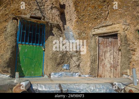 Cave Cliff abitazioni nel villaggio di Kandovan, Iran Foto Stock