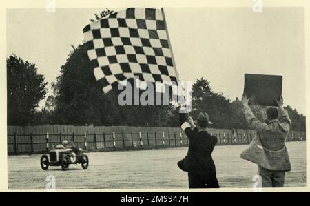 Prime corse automobilistiche - Little Number One Austin vince la 500 Mile Race. Foto Stock