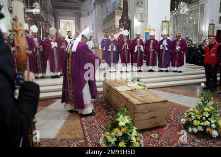 Palermo, Italia. 17th Jan, 2023. Nella foto il vescovo di Palermo Corrado Lorefice e i vescovi delle diocesi di Sicilia Credit: Independent Photo Agency/Alamy Live News Foto Stock