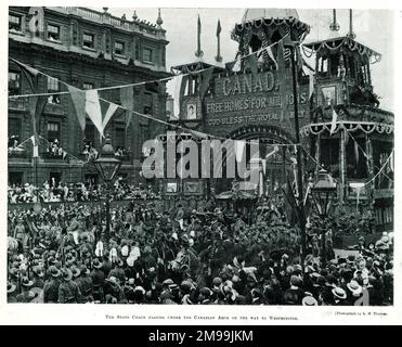 Processione dell'incoronazione di Re Edoardo VII, che mostra il Coach di Stato che passa attraverso l'Arco Canadese sulla strada per l'Abbazia di Westminster, Londra. Foto Stock