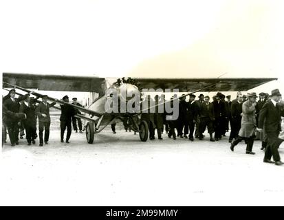 L'aereo del capitano Charles Kingsford Smith, The Southern Cross (VH-USU), in cui lui e altri hanno fatto il primo volo di successo nell'Atlantico settentrionale in direzione ovest il 23-24 giugno 1930, volando dall'Irlanda a Terranova. Il percorso era da Portmarnock Beach (vicino Dublino) a Harbour Grace (Terranova), distanza 1.900 miglia. Il tempo impiegato è stato di 31 ore e 30 minuti. Foto Stock