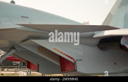 Farnborough 92 - Sukhoi su-35 'Blue 703' Foto Stock
