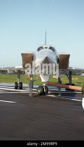 Fornborough 92 - Tupolev Tu-22M-3 (non marcata) (msn 12112347) Foto Stock