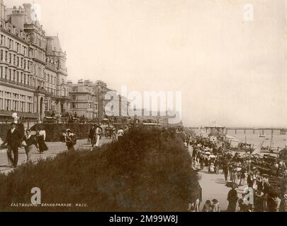 Grand Parade, Eastbourne, East Sussex. Foto Stock