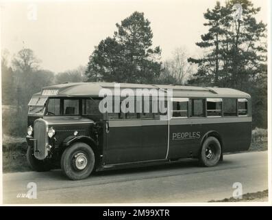 Pullman privato per persone, pullman Thornycroft da 26 posti; dotato di tetto 'easway' e posti a sedere 'non-chafe'. Boby di Thurgood's of Ware. Foto Stock