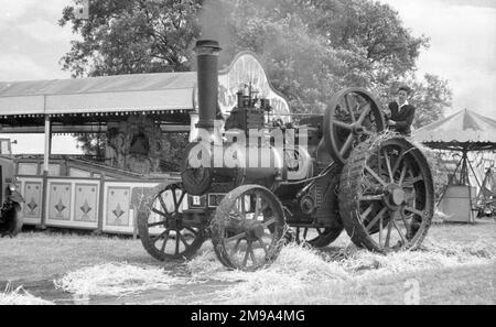 Motore per uso generico Burrell, regn. EB 3056, numero: 2421 'Vecchia Gloria'. Costruito nel 1901 da Charles Burrell & Sons a Thetford, alimentato da un motore a vapore monocilindrico da 7 NHP. Foto Stock