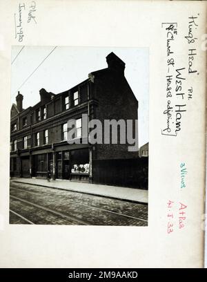 Fotografia di Kings Head PH, West Ham, Londra. Il lato principale della stampa (mostrato qui) raffigura: La faccia destra sulla vista del pub. Il retro della stampa (disponibile su richiesta) dettagli: Niente per il Kings Head, West Ham, Londra E15 3HU. A partire da luglio 2018 . Pub è ora utilizzato come guest house. Foto Stock