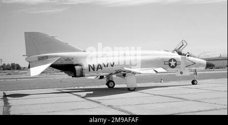 United States Navy - McDonnell F4H-1F Phantom II 145315b (msn 16), pre-produzione F4H Phantom II Successivamente ridesignato F-4A-2-MC, 145315b fu visto a Memphis NATTC il 21 ottobre 1975 e successivamente messo in mostra a bordo della USS Lexington, a Corpus Christi, TX, in prestito dal National Naval Aviation Museum. Foto Stock