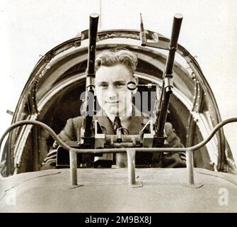 Il sergente RAF John Hannah, VC di 18 anni nella sua cabina di pilotaggio delle armi Foto Stock