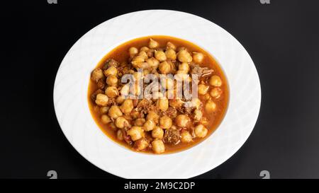 Etli Nohut. Ceci con carne. Cucina turca tradizionale. Cucina turca. Concetto di piatti sani fatti in casa Foto Stock