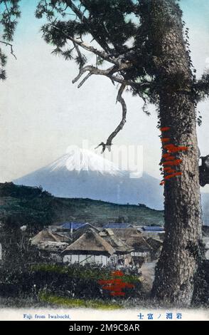 Vista del Monte Fuji dalle colline di Iwabuchi, Giappone. Foto Stock