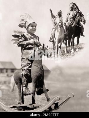 1930S RAGAZZO CHE GIOCA SU UN CAVALLO A DONDOLO TOY INDOSSANDO COSTUME NATIVO AMERICANO E HEADDRESS FEATHERED SOGNANDO I VERI INDIANI SIOUX - M6166 HAR001 HARS MISTERO PIACERE GIOIA LIFESTYLE VELOCITÀ STUDIO SHOT HOME VITA COPIA SPAZIO FULL-LENGTH PERSONE ISPIRAZIONE INDIANI MASCHI SIOUX FIDUCIA TRASPORTO REALE B&W NORD AMERICA NORD AMERICA SOGNI FELICITÀ ALLEGRIA AVVENTURA E COMPOSITO SOGNARE ORGOGLIO SORRISI CONCETTUALE HEADDRESS IMMAGINAZIONE GIOIOSA CREATIVITÀ NATIVA AMERICANA GIOVANI PIUMA NATIVI AMERICANI NERI E BIANCHI CAUCASICI ETNICITÀ HAR001 INDIGENI VECCHIO STILE Foto Stock