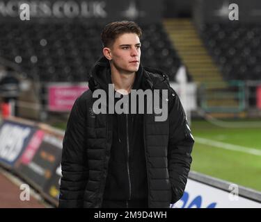 Alex Scott #7 di Bristol City arriva allo stadio Swansea.com durante la partita di riesecuzione del terzo round della Emirates fa Cup Swansea City vs Bristol City al Swansea.com Stadium, Swansea, Regno Unito, 17th gennaio 2023 (Foto di Mike Jones/News Images) Foto Stock