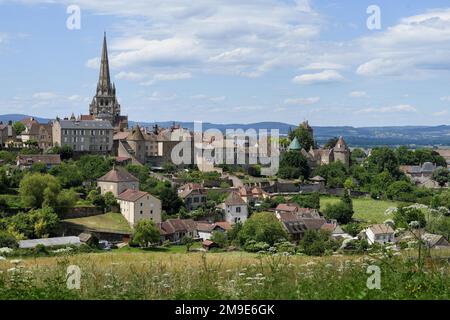 Vista della città di Autun con la Cattedrale di Saint-Lazare, Dipartimento Saone-et-Loire, Regione Borgogna-Franche-Comte, Borgogna, Francia Foto Stock