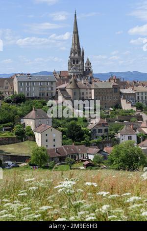 Vista della città di Autun con la Cattedrale di Saint-Lazare, Dipartimento Saone-et-Loire, Regione Borgogna-Franche-Comte, Borgogna, Francia Foto Stock