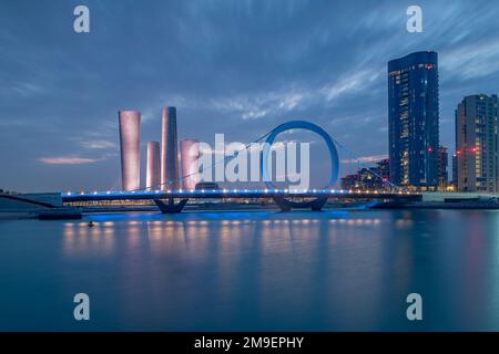 Lusail Plaza 4 torre. Al Saad Tower Lusail boulevard di recente sviluppo città del Qatar. Lusail ponte Foto Stock