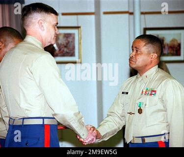 US Marine Corps (USMC) CHIEF Warrant Officer Second Class (CWO2) Keith ...