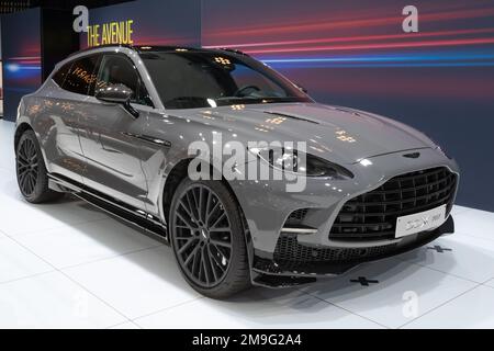 Aston Martin DBX 707 in mostra al Salone europeo dell'Autosalon di Bruxelles. Bruxelles, Belgio - 13 gennaio 2023. Foto Stock