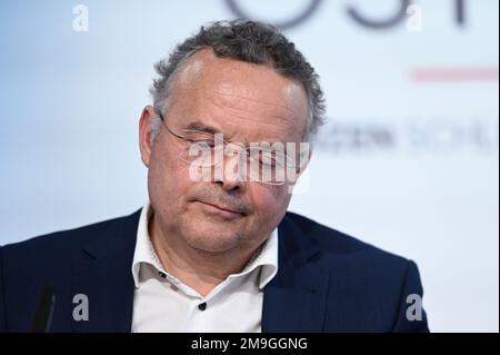 Vienna, Austria. 18th Jan, 2023. Presentazione del libro (Corona Fact Check) presso il centro stampa di FPÖ con FPÖ membro del Consiglio Nazionale Gerald Hauser Foto Stock
