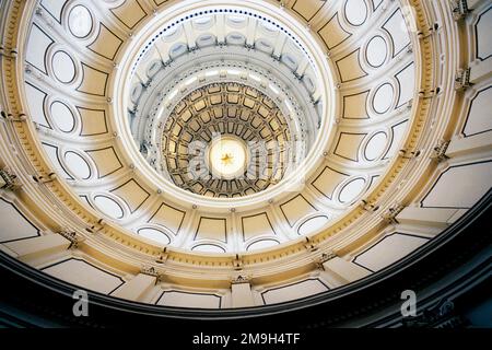 Cupola vista dall'interno del Texas state Capitol, Austin, Texas, Stati Uniti Foto Stock