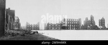 Alexander Gardner - rovine di Gallego Flour Mills, Richmond - Guerra civile americana (precedentemente attribuita a Mathew B. Brady) - 1865 Foto Stock