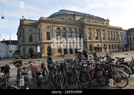 Copenhagen/Denmark/18 January 2023/Det kongelige teater in otyher weords roythe Royal Theatre lcoation a kongen nytorv a Copenhagen. (Foto: Francis Joseph Dean/Dean Pictures) Foto Stock