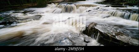 Paesaggio con Upper Bond Falls, Paulding, Michigan, USA Foto Stock