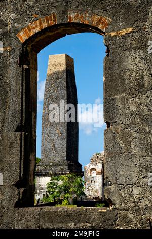 Finestra presso l'antica fabbrica di zucchero, Marie-Galante, Guadalupa, Francia Foto Stock