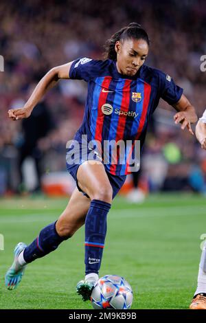 BARCELLONA - DEC 21: Salma Paralluelo in azione durante la partita della UEFA Women's Champions League tra il FC Barcelona e il FC Rosengard alla Spotify Cam Foto Stock