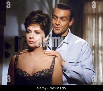 WOMAN OF STRAW 1964 film United Artists con Gina Lollobrigida e Sean Connery. Foto Stock