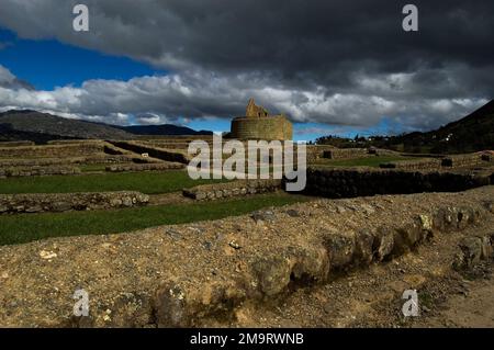 Ingapirca è il luogo sacro dell'occupazione inca in Ecuador. È considerato il più importante sito archeologico precolombiano del paese Foto Stock