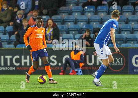 Rugby Park, Kilmarnock, Regno Unito. 18th Jan, 2023. In una partita della Scottish Premiership tra il Kilmarnock FC e i Rangers al Billy Bowie BBSP Rugby Park Stadium, i Rangers hanno vinto con 3 gol a 2. Gli scori erano Stokes (Kilmarnock) 6 minuti, Wright (Kilmarnock) 59 minuti, Morelos (Rangers) 23 minuti e 72 minuti, Kent (Rangers) 52 minuti. Armstrong (Kilmarnock) era cardato rosso a 59 minuti. Morelos è stato dato giocatore della partita. Credit: Findlay/Alamy Live News Foto Stock