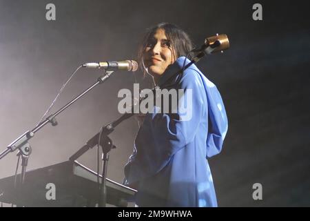 Madrid, Spagna. 18th Jan, 2023. Il cantante anni B Sweet suona sul palco all'Inverfest 2023 Festival al Circo Price di Madrid. Credit: SOPA Images Limited/Alamy Live News Foto Stock