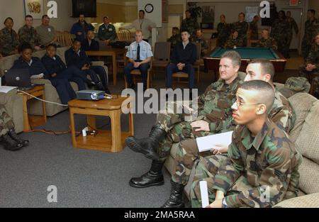 050209-F-6932M-001. Base: Kirtland Air Force base Stato: New Mexico (NM) Paese: Stati Uniti d'America (USA) Foto Stock