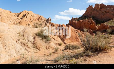 Canyon da favola o canyon Skazka vicino al lago Issyk-Kul, Kirghizistan. Foto Stock