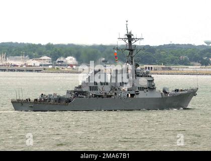 050620-N-6495K-005. Base: Norfolk Stato: Virginia (VA) Nazione: Stati Uniti d'America (USA) Foto Stock