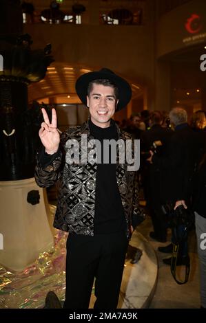 Maximilian Seitz bei der Anja Gockel Fashion Show 'sense' auf der Berlin Fashion Week Autunno/Inverno 2023 im Hotel Adlon Kempinski. Berlino, 18,0 Foto Stock